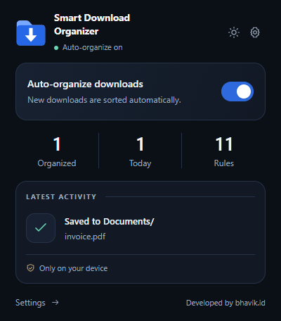 Smart Download Organizer popup showing automatic organization enabled and a verified invoice download saved to Documents.